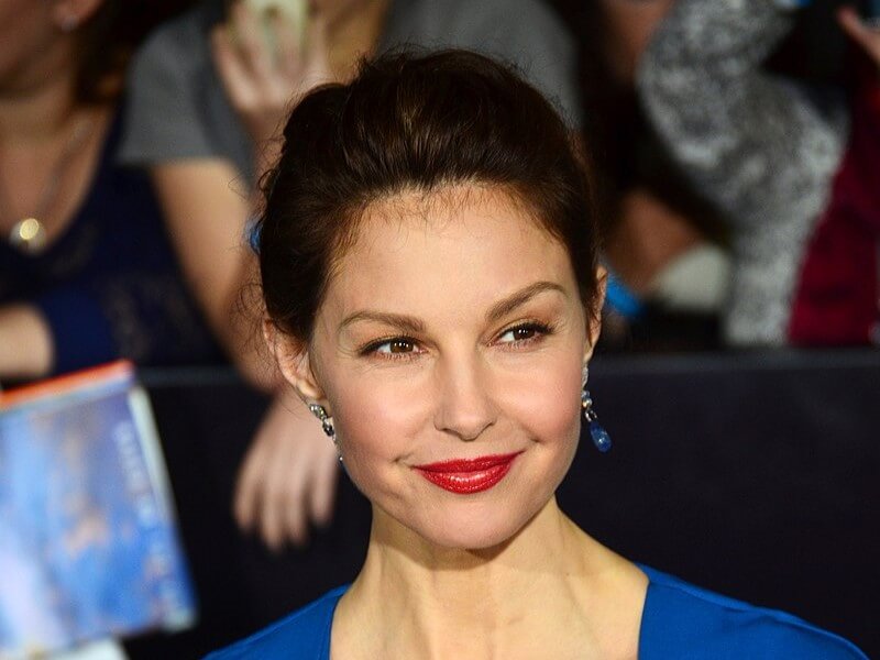 Is Ashley Judd Gay?